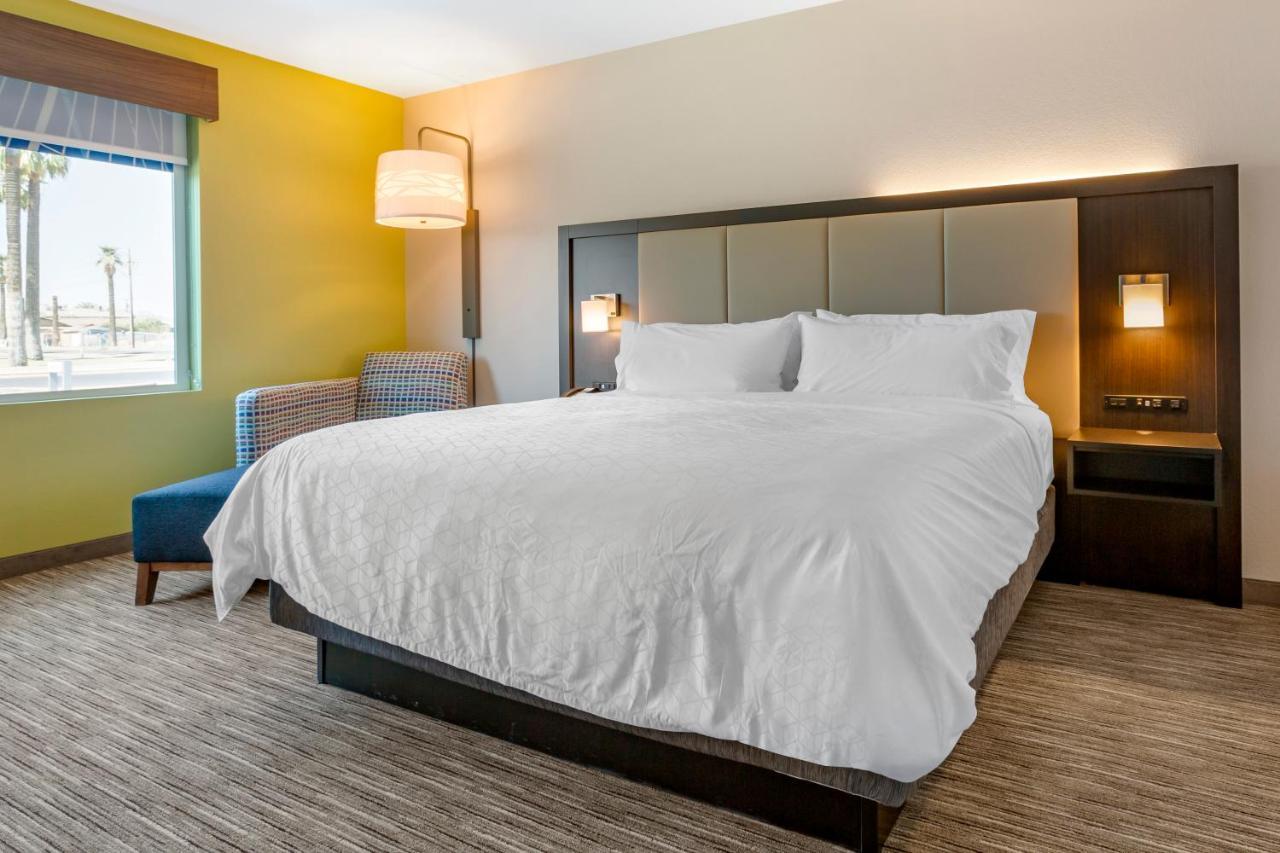 Holiday Inn Express & Suites - Phoenix Dwtn - State Capitol By Ihg Bagian luar foto