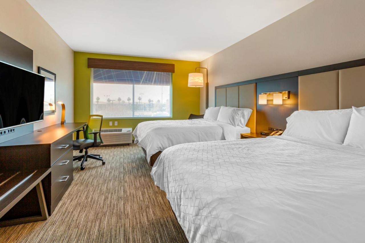 Holiday Inn Express & Suites - Phoenix Dwtn - State Capitol By Ihg Bagian luar foto