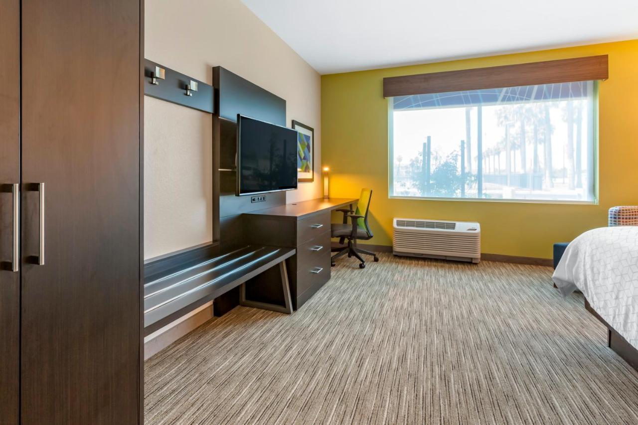 Holiday Inn Express & Suites - Phoenix Dwtn - State Capitol By Ihg Bagian luar foto